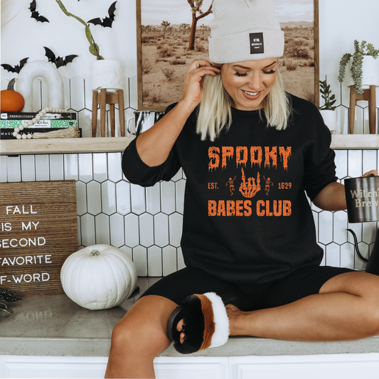 Spooky Babe Sweatshirt & T-shirt