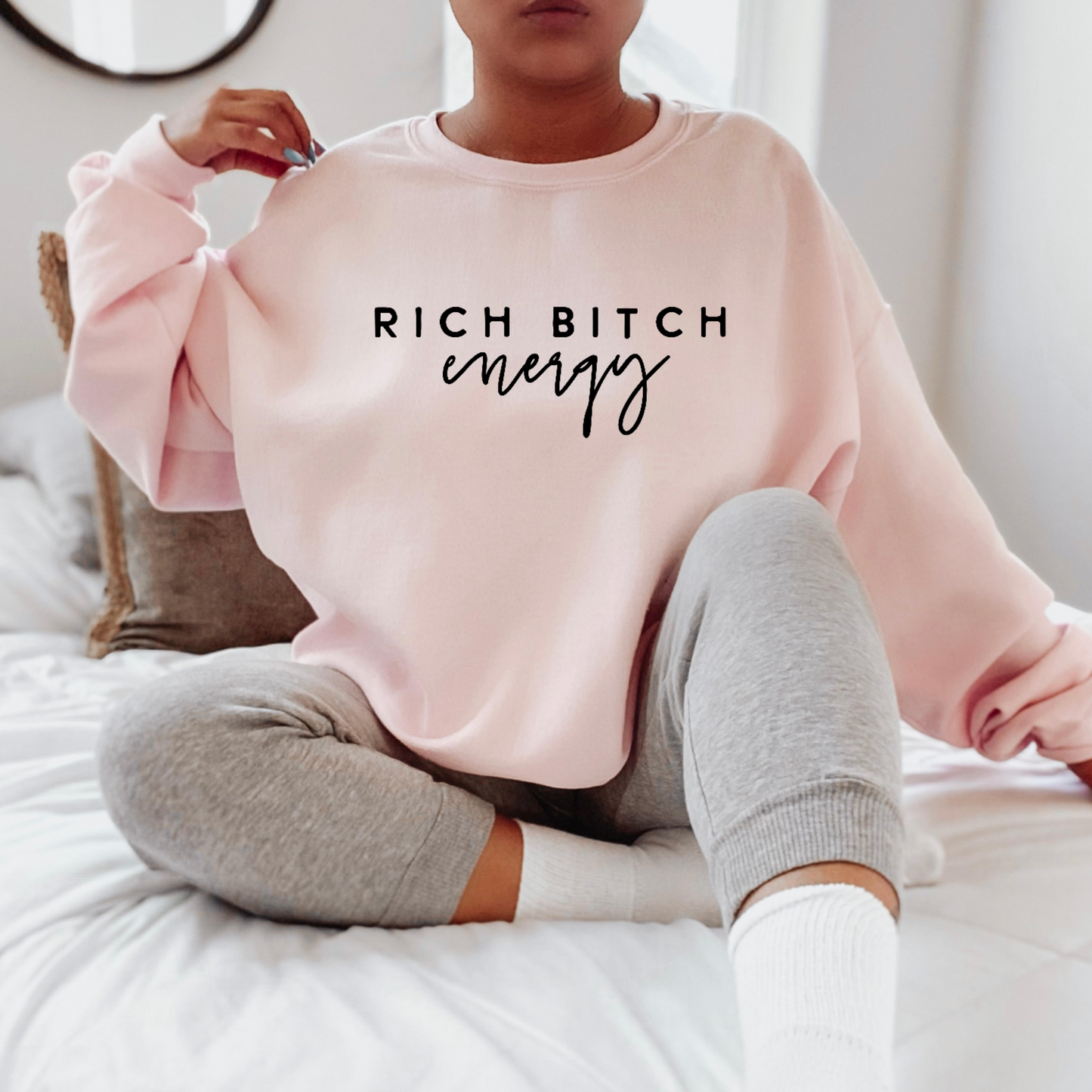 Rich Bitch Energy Sweatshirt Pink